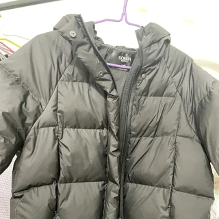 歌莉娅冬装一年降价四波：鹅绒服2399打到对折、好看的降到3z，四类人四个下手时间