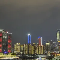 去重庆,9月错峰还是等国庆“请3休13”?洪崖洞事故通报与无人机取消之后,三个窗口的成本差异