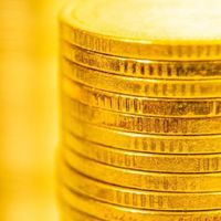 买金镯子血亏30%，懂行的人都在抢金条
