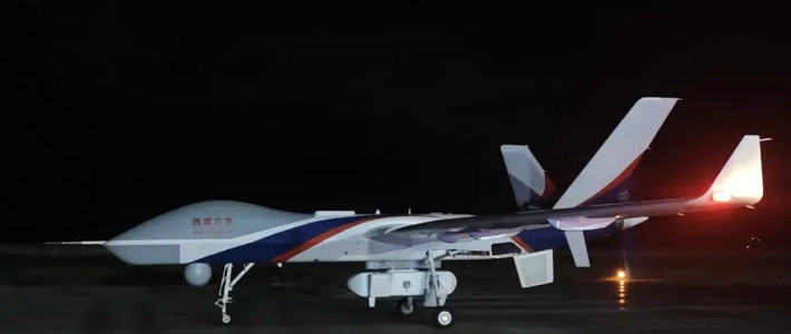 新堰塞湖基本排空之后：吉隆与横州两场无人机救援，藏着想帮忙的飞手最该算的三笔账