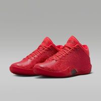 AJ41正代第一次把全球发布会开在中国：MJ亲自砍掉高帮，首日口碑吵得像配色一样两极——发售日历、实测共识和谁该买，一次捋清