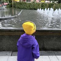 给孩子买冲锋衣是笔"反溢价"：小个子穿童装省下一百多，你家娃的三件套却花了七百+