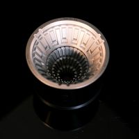 泰摩联名冠军的"激流"滤杯上市半年：夸的和骂的都成立，买之前先看你的注水过没过第三圈