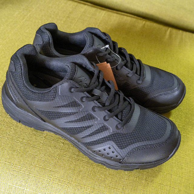龙蛋1000、平替400、闲鱼仿品100：赫利肯背包这摊水，一篇说清该买哪个
