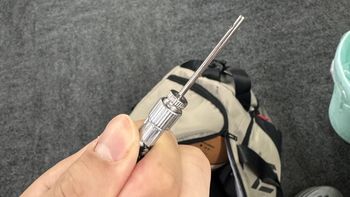 斯伯丁新球别急着上场：撕膜、充气、磨合，到手第一周最容易做错的五件事