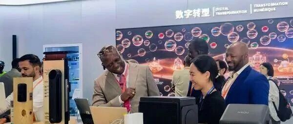 当贝S7 Ultra Pro亮相2026中非数字能力建设合作大会，诠释高端画质