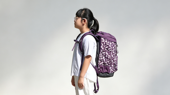 五年级书多了：我给孩子换了多特学霸II书包，大容量护脊不闷热