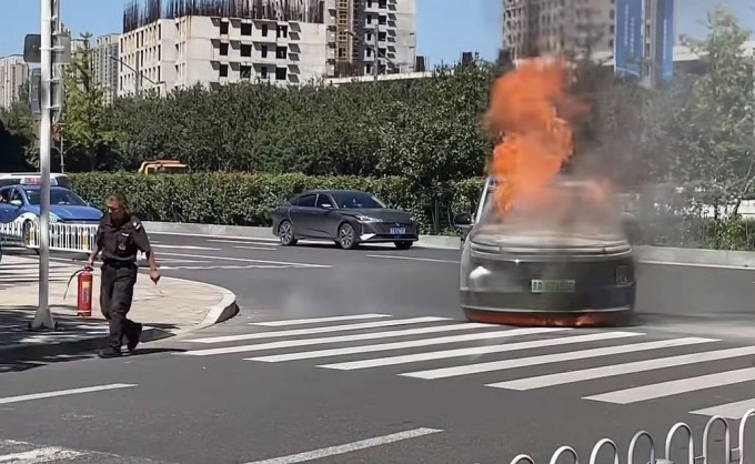 火焰战士车载灭火器