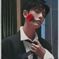 后背痘鸡皮肤用什么沐浴露好？4款亲测 清洁养肤不拔干
