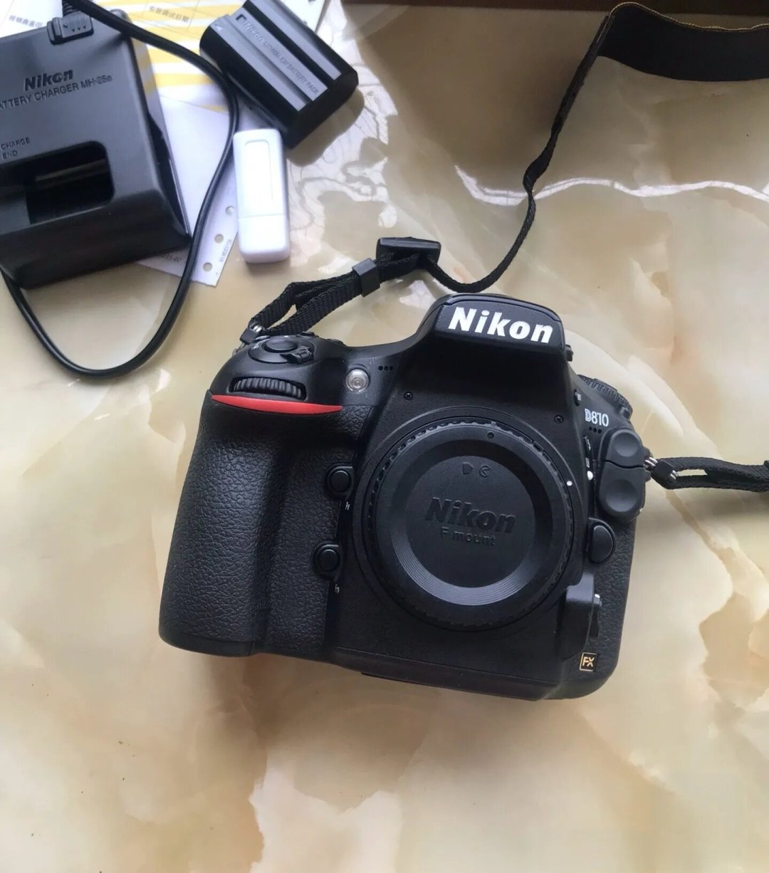 尼康 D800：现在正处在价格曲线中段的一类