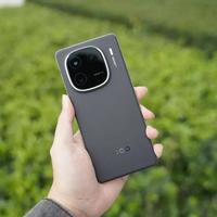 iQOO虚焊风波官方首次表态：暂无召回，701条投诉背后机主要算清3笔账