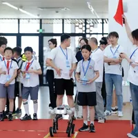 开学前多出来的那行“AI课”：先看清学校到底给几节课，再考虑要不要掏钱报班