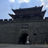 过芙党和杨龙党吵了大半年，我把《神雕》三个版本原文对了一遍，发现吵的可能不是同一本书
