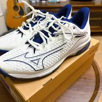 1200元的旗舰3个月磨穿，170元换底又能再战一年：网球鞋是消耗品，美网这几周补货前先算清这笔账