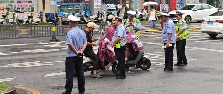 电动车严查这次是动真格：广州扣车18.77万、深圳上无人机，但转发的那条「9月1新规」半条是谣言