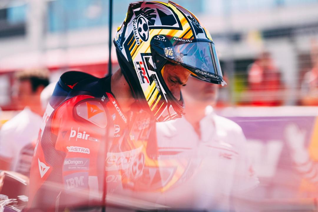 MotoGP阿拉贡站:马奎斯夺冠 马丁守住榜首巴尼亚亚退赛