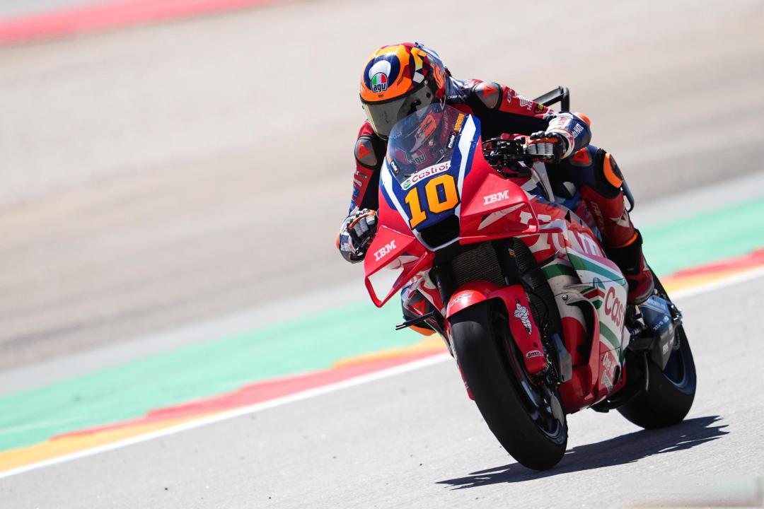 MotoGP阿拉贡站:马奎斯夺冠 马丁守住榜首巴尼亚亚退赛