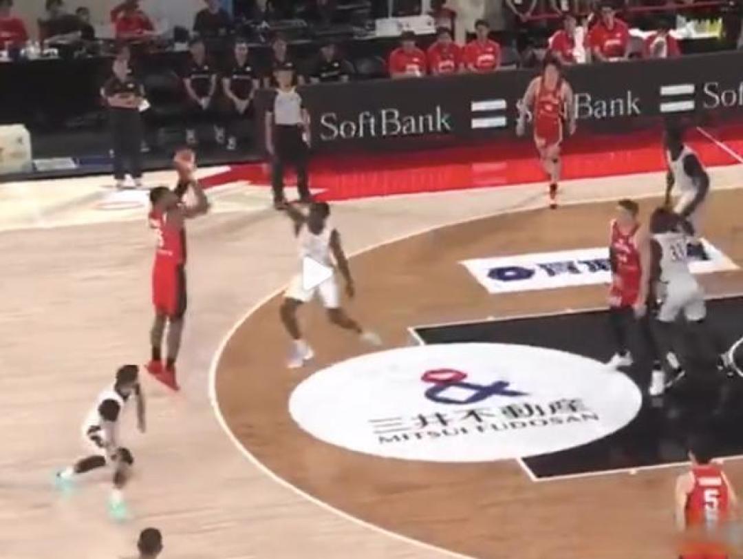 八村塁爆砍30分,日本男篮53分狂胜卡塔尔登顶榜首