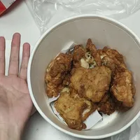 外卖大战停了，你的汉堡怎么反而贵了？2000亿补贴退潮后的快餐点单真相
