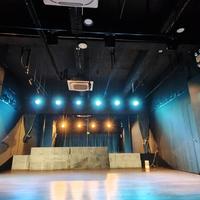 179元的减压场，1280元的工具箱课：即兴喜剧课的价差有7倍，因为学的根本不是同一种即兴