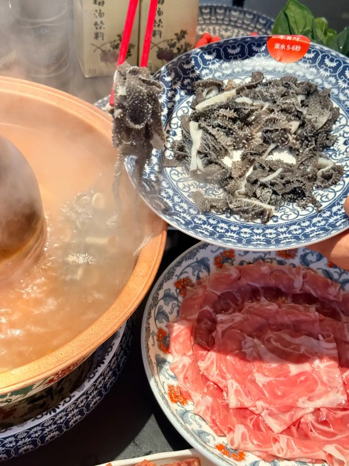 聚会餐饮