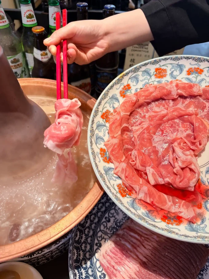 聚会餐饮