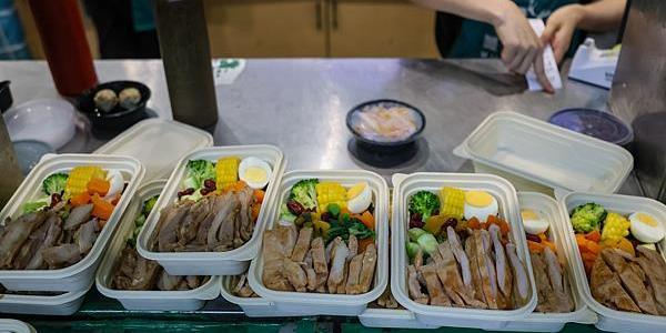 你以为包装费只是塑料袋钱？商家套路深到离谱，有人已维权成功