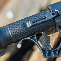 2200流明410米远射！纳丽德TA30D战术手电体验