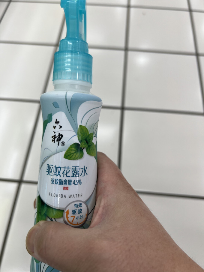 六神驱蚊花露水