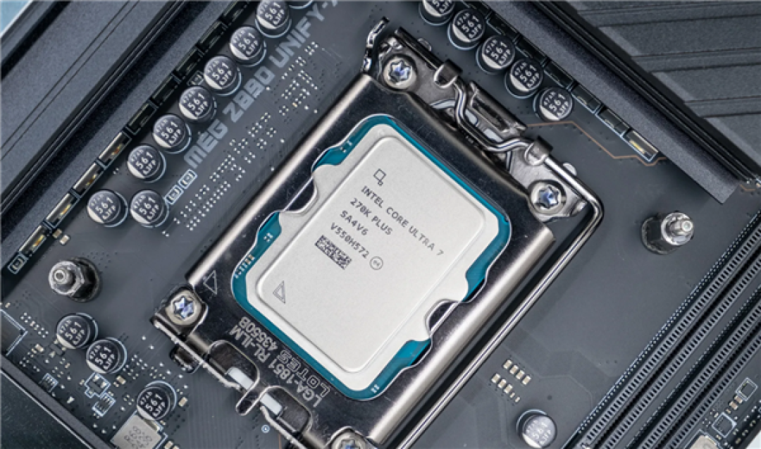 6700K到270K Plus十年旗舰同台!Intel CPU全测完:13900K之后游戏性能再无惊喜
