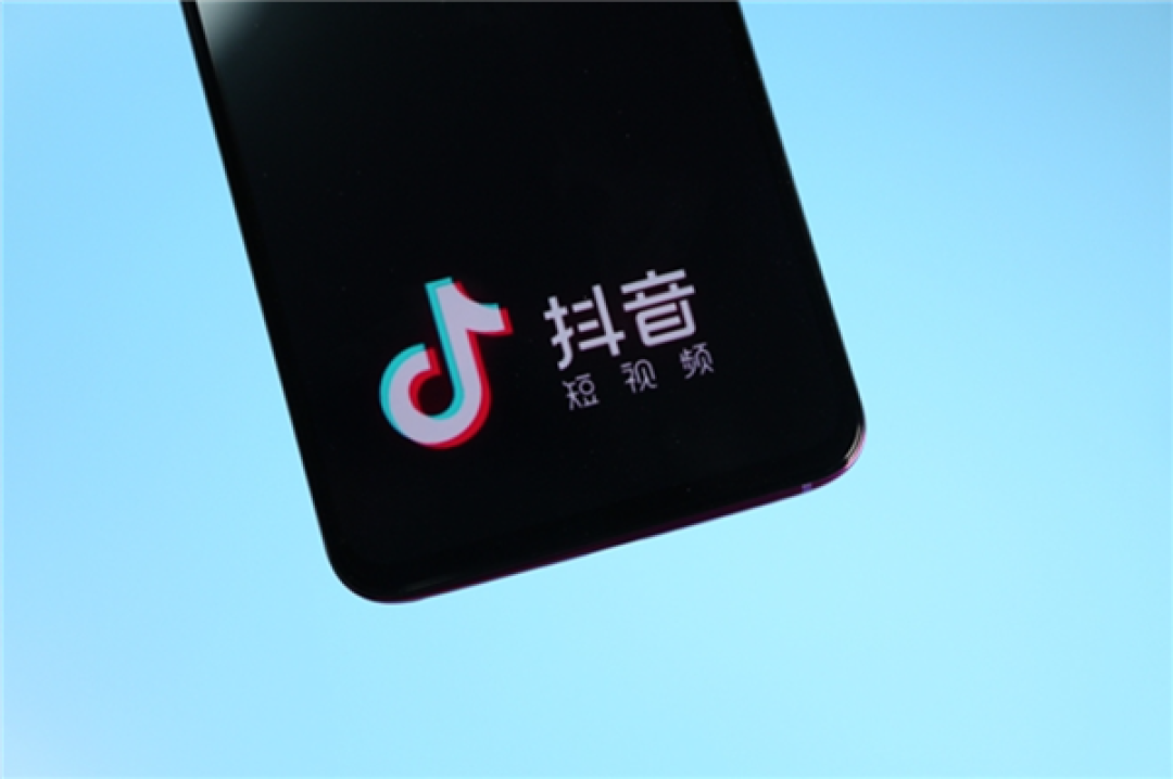 大量网友刷到中老年爱看的视频!曝抖音崩了系服务器异常