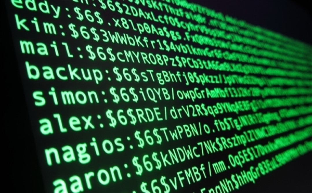 活干不完了!AI疯狂扫漏逼疯维护人员:Linux单版CVE漏洞飙升到2000个