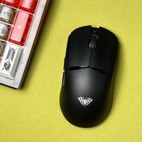 百元价位上PAW3395+座充，狼蛛V3 Pro这波属实是越级打怪了