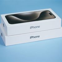 苹果新CEO上任首日！新iPhone被曝恢复赠送充电头、有线耳机 官方回应