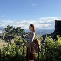 距国庆还有30天,一半人订好了“住进茶山”,一半人说“秋天去茶山只能看空台”:对完全网约90篇茶山帖、1份行业口径和1篇新华社稿,3类茶山、2个争议现场、4条买茶红线一次说清