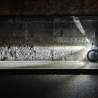 9月天黑越来越早，夜骑的人扎堆了：我把五灯横评、退掉300元灯的车主帖和179条