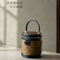 LV Cannes：老花没变，换成圆桶就有点不一样了