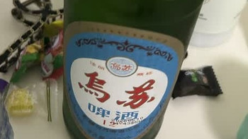 冰镇乌苏：打工人下班后的微醺体验