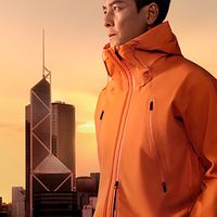 迪桑特携手吴彦祖推出ALLTERRAIN CREAS夹克全新联名配色