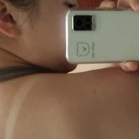 天天通勤晒出斑的脸,美白祛斑精华这样挑,淡斑修护才稳得住