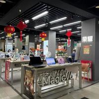 手机集体涨价200至1000元，AI抢产能内存成本暴涨，消费者选择拉长换机周期