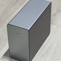 小米智能存储开售6天，一边说"买硬盘送主机"，一边有人问完客服想退货：我把三档价目表、首批口碑和iCloud订阅费对了一遍，理出买、等、换三条路线