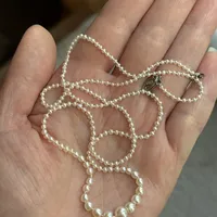 买珍珠最贵的不是买到假货，是买到“戴不动的尖货”：翻完全网新手“压不住”的吐槽，我把防闲置首购清单整理好了