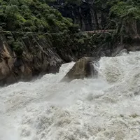 你的虎跳峡攻略已经过期了：中虎跳封了一年半、勇者天梯拆了，这些才是现在能去的地方
