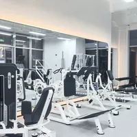 全女健身房突然开疯了：我盘了十几个城市的价格和差评，办卡前这3个坑要避开