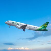 春秋航空半年赚10亿,却是被骂最多的航司:抢9月低价票前,先把这笔"加钱账"算明白