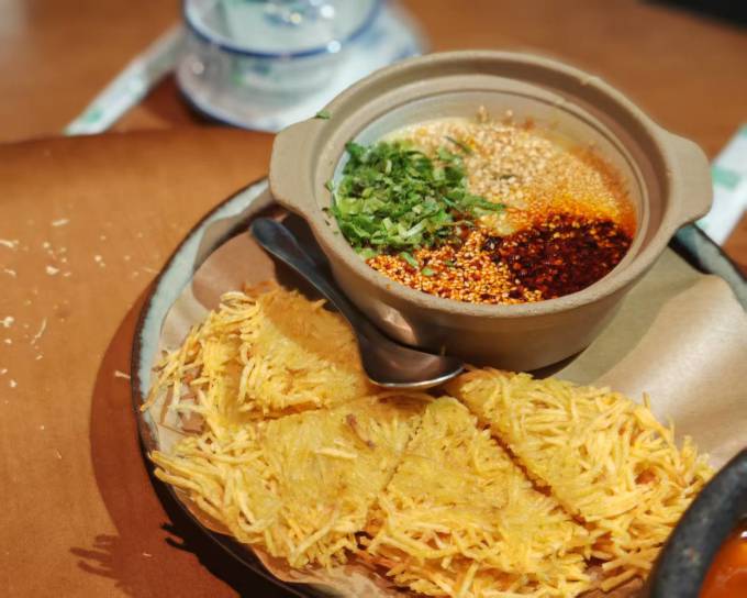 聚会餐饮