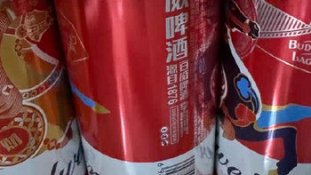下班后3.6度微醺，百威红罐抚平疲惫