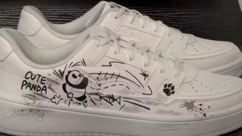 通勤刚需小白鞋｜李宁熊猫板鞋，颜值舒服两不误