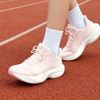 马赫6真香？宽脚女生实测